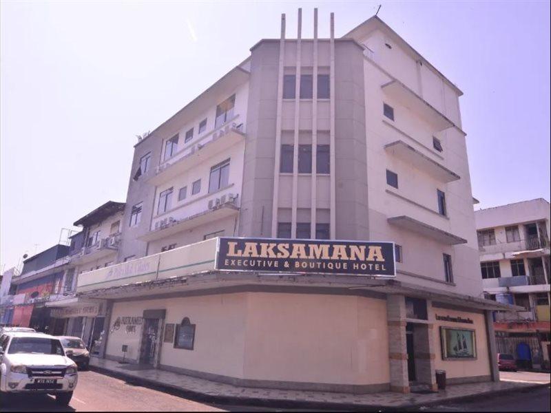 Oyo 43960 Laksamana Executive & Boutique Hotel Tawau Eksteriør bilde