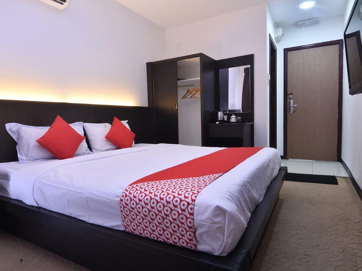 Oyo 43960 Laksamana Executive & Boutique Hotel Tawau Eksteriør bilde