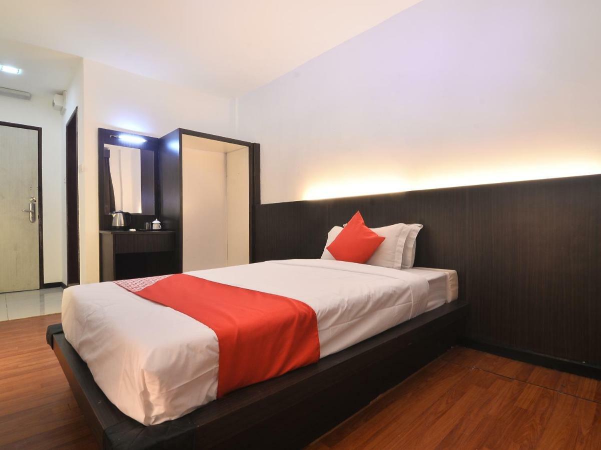 Oyo 43960 Laksamana Executive & Boutique Hotel Tawau Eksteriør bilde