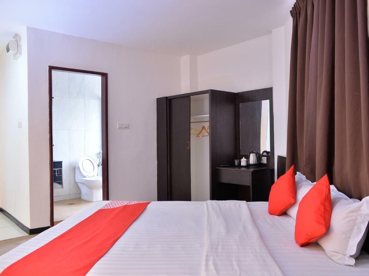 Oyo 43960 Laksamana Executive & Boutique Hotel Tawau Eksteriør bilde